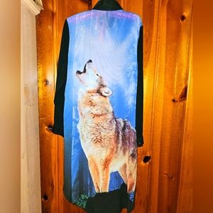 High low-cut wolf printed blouse